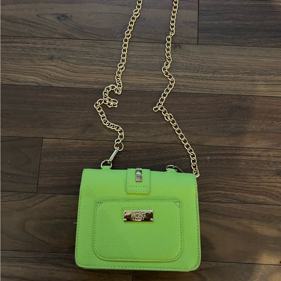 BCBG lime green gold chain purse crossbody or shoulder NEW handbag - Picture 8 of 10